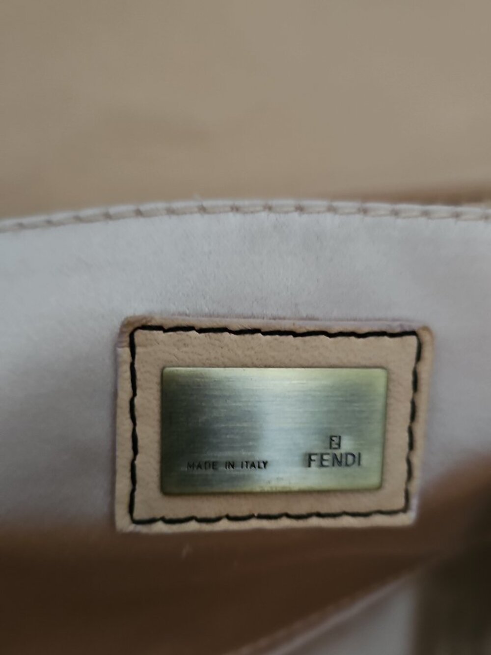 Fendi Vintage Limited Edition B Bag - Picture 5 of 11